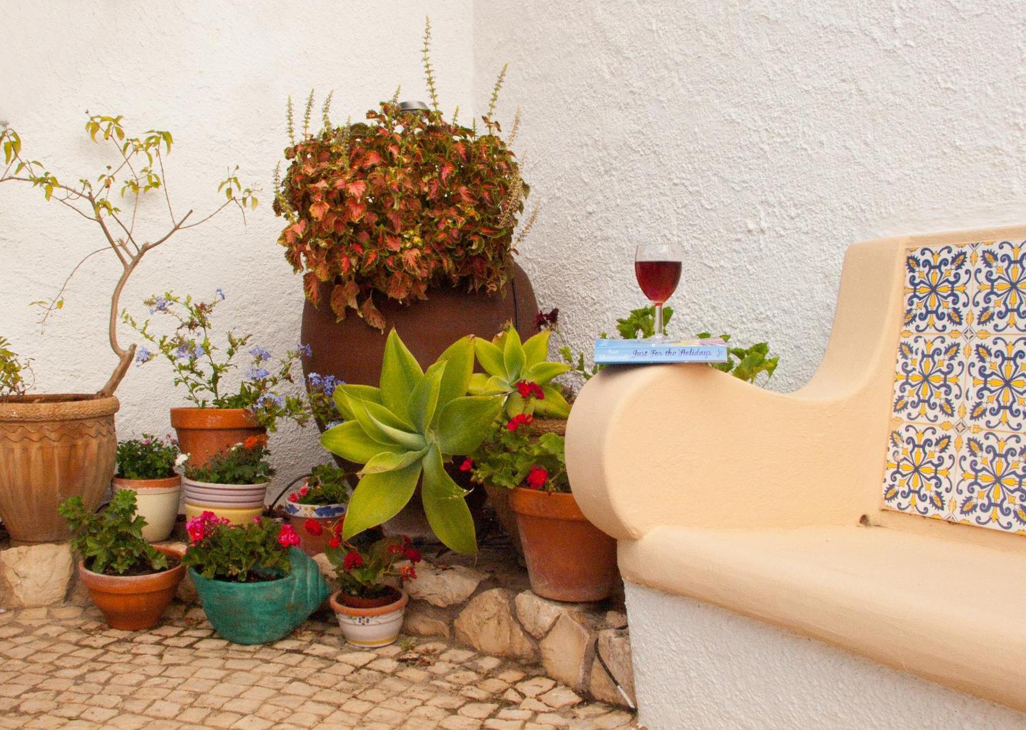 Apartamentos Turisticos Sollagos Exterior photo