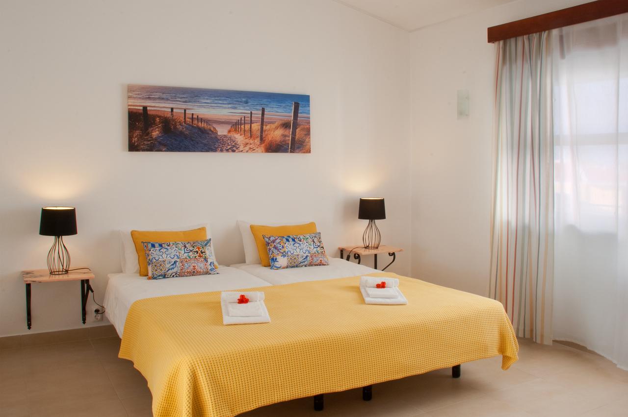 Apartamentos Turisticos Sollagos Exterior photo